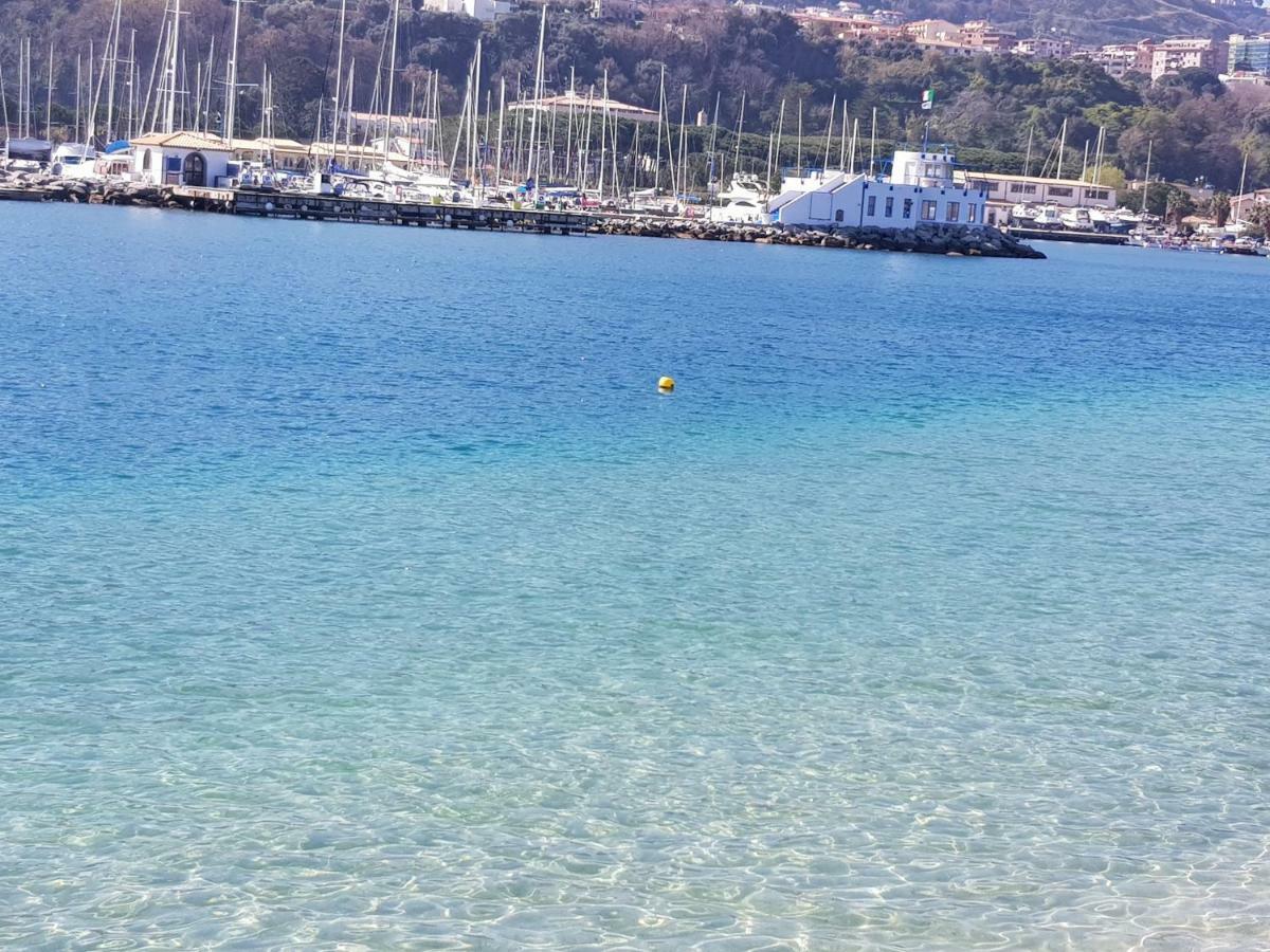 B&B La Casa Di Martina Zambrone Εξωτερικό φωτογραφία